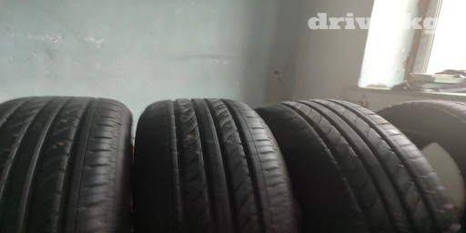 Резина р 215/60.р 16. от Камри почти новая . тел
