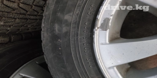 Продам комплект дисков на БМВ с резиной р16