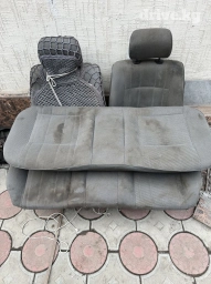 Продаю запчасти на пассат б3 седан пишите узнавайте что интересует