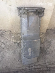 Поддон на Мерседес 104 мотор