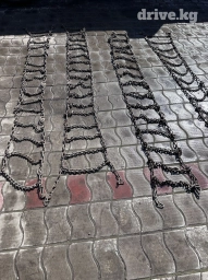 4 цепи 
2 коплекта
На R22.5
Б/У
Цена за все 12000
Все на фото