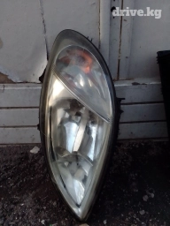 1)Передняя левая фара Mercedes-Benz Vito 2)Крышка воздушного фильтра