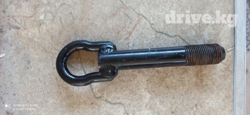 Буксировочный крюк. Тойота ист оригинал