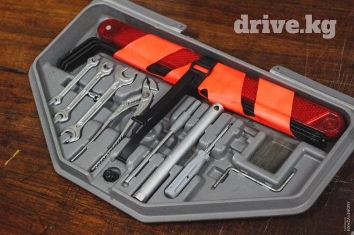 BMW e34 комплект набор ключей 
Есть 4 комплекта