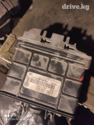 Продаю на Фольксваген VR6 2,8 эбу (мозги ) от коробки автоматстояли