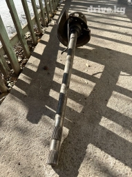 Спринтер правая сторона полу ось