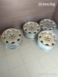 Продаю диски от ауди в отличном состоянии.Неваренные,некатанные без