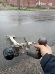 Продаю фаркоп от ауди 80бочка заводской !!! Цена 3500 сом