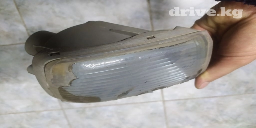 Поворотник Тойота форонер