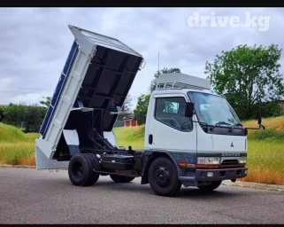 Запчасти на Митсубиси Кантер 
есть все