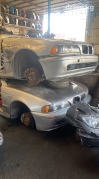 Запчасти на БМВ есть все Привозной наш адрес район Ак орго ул Кожожаш