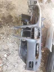 Nissan Maxima A33 Ниссан Максима А33 Торпеда панель цвет черный в