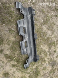 Продаю пластиковую защитку днища на Toyota 4Runner 285 кузов в хорошем