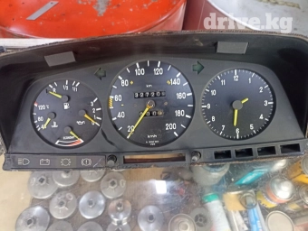 Спидометр на w123 некоторые фонарики не работают