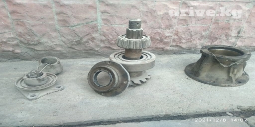 Продаю хвостовик на редуктор ЗИЛ