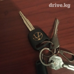 Ключи Тайота ярис