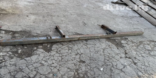 Продаю задний бампер и кардан на атего 4,3 обьем, 19.5