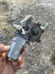 Маторчик заднее правый дверь
Субару Легаси бл5