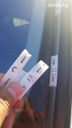 Фиксатор ( клипса ) молдинга лобового стекла Toyota Lexus Цена за