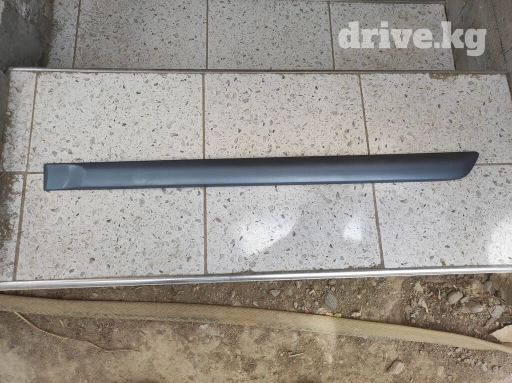 МОЛДИНГ КОРОЛЛА 120 НА ЗАДНИЙ ЛЕВЫЙ ДВЕРЬ