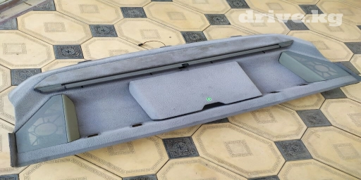 Продам полку со шторкой на W124 в хорошем состоянии, находится на