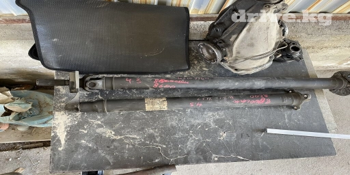 ПРОДАЮ КАРДАН НА 210 3.2 YANASE ОРИГИНАЛ!!! СОСТОЯНИЕ ИДЕАЛЬНОЕ