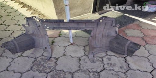 Продаю защиту, кожух на Фит,Fit-2010г