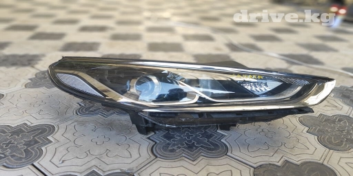 Передняя правая фара Hyundai 2018 г., Б/у, Оригинал