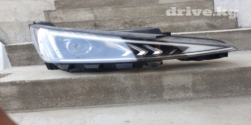 Передняя правая фара Hyundai 2019 г., Б/у, Оригинал