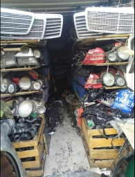 Передняя левая фара Mercedes-Benz