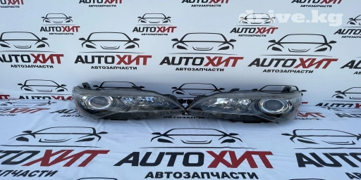 Комплект передних фар Toyota Б/у, Оригинал, США