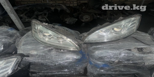 Комплект передних фар Mercedes-Benz Оригинал