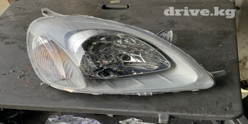 Комплект передних фар Toyota Новый, Оригинал