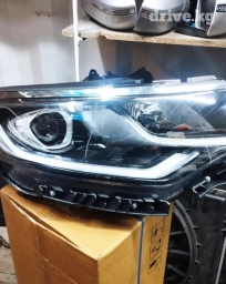 Комплект передних фар Kia 2018 г., Новый, Аналог