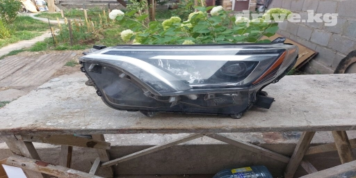 Комплект передних фар Toyota 2017 г., Б/у, Оригинал, США