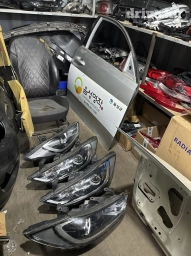 Комплект передних фар Hyundai 2017 г., Б/у, Оригинал