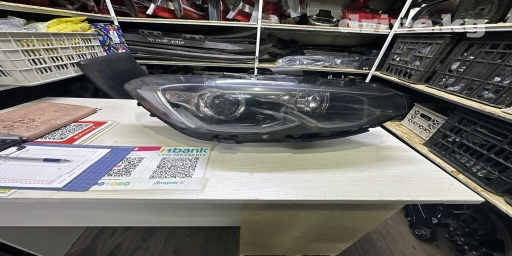 Передняя правая фара Hyundai 2018 г., Б/у, Оригинал