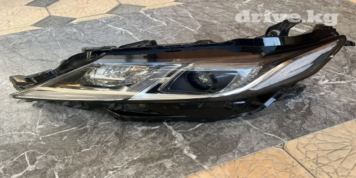 Передняя левая фара Toyota 2023 г., Б/у, Оригинал, Япония