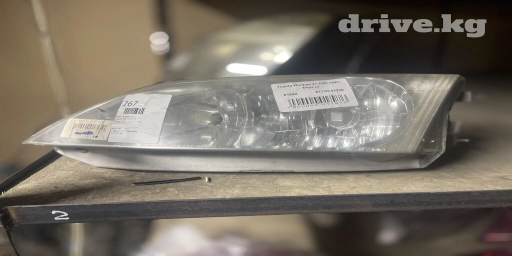 Передняя левая фара Toyota 1999 г., Б/у, Оригинал, Япония