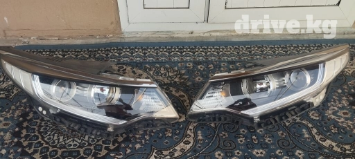 Комплект передних фар Kia 2018 г., Б/у, Оригинал