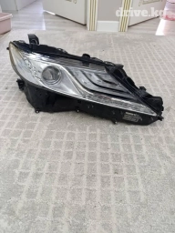 Передняя правая фара Toyota 2019 г., Б/у, Оригинал, Япония