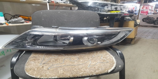 Комплект передних фар Kia 2014 г., Б/у, Оригинал