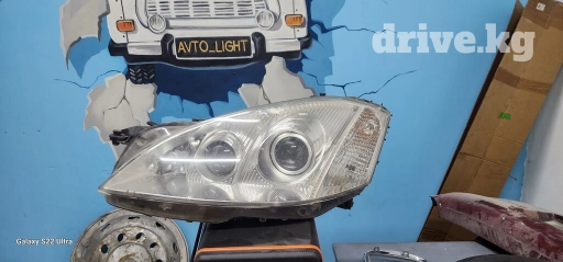 Продаю фару мерседес с221 левоя состояние хорошее