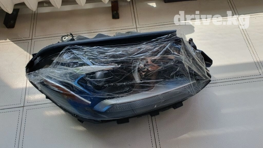 Передняя правая фара Mercedes-Benz 2017 г., Б/у, Оригинал, США