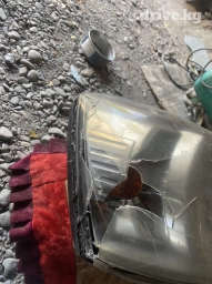 Передняя правая фара Toyota 2004 г., Б/у, Оригинал