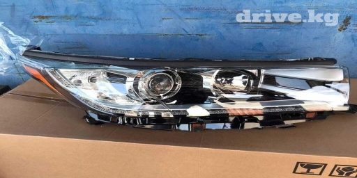 Передняя правая фара Toyota 2018 г., Новый, Аналог