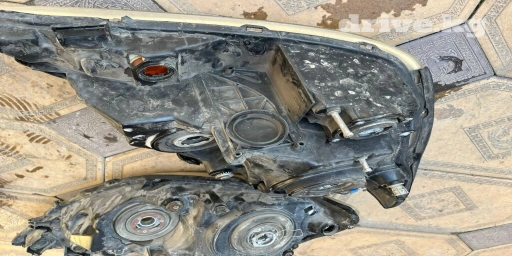 Комплект передних фар Toyota 2000 г., Б/у, Япония