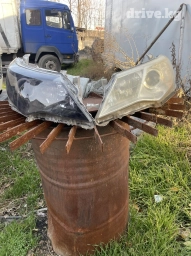 Комплект передних фар Toyota Б/у, Оригинал