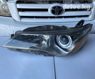 Комплект передних фар Toyota 2016 г., Б/у, Оригинал, США