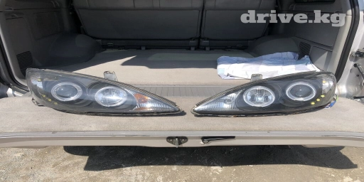 Комплект передних фар Toyota 2004 г., Б/у, Аналог, Германия